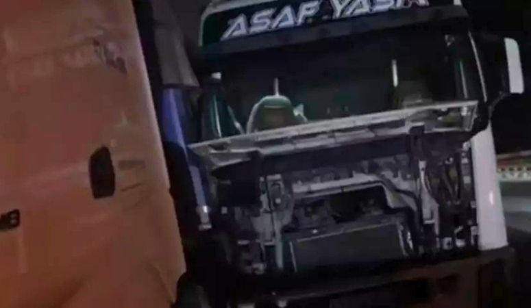 Sakarya’nın Adapazarı-Pamukova D-650 karayolu Geyve geçişinde meydana gelen zincirleme trafik