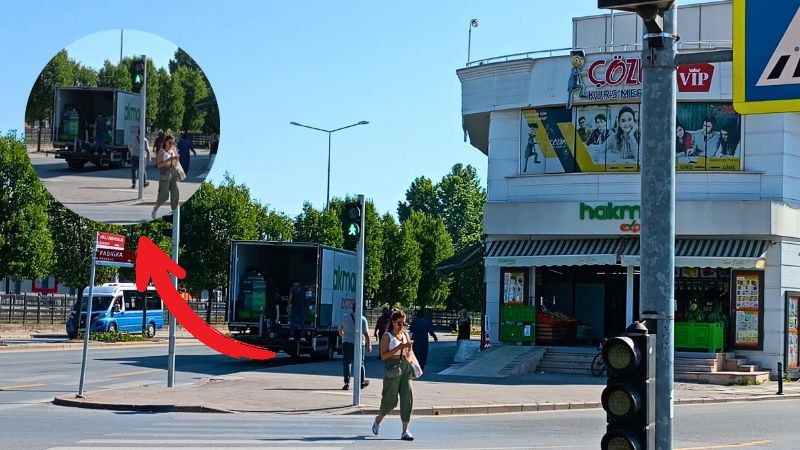 Haberimiz sonuç getirdi. Hakmar yol kenarına park ederek boşaltma yaparken