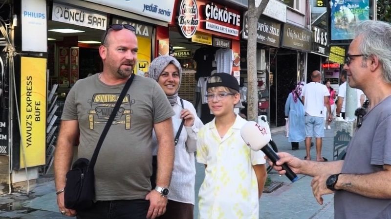 Ankara Üniversitesi Teknokent’inde Bir Firma Yapay Et Üretmeye Başladı. Türkiye’nin ilk 'Yapay Et' üreten firması faaliyete başladı. Ankara Üniversitesi