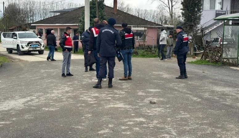 Miras anlaşmazlığı nedeniyle çıkan tartışma, silahlı kavgaya dönüştü. Olayda iki