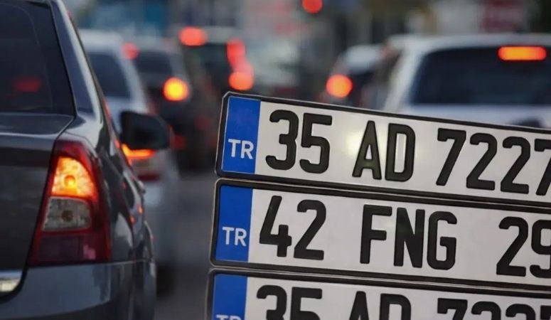 Resmî Gazete’de yayımlanan yeni yönetmelikle, standartlara aykırı APP plakalar ücretsiz