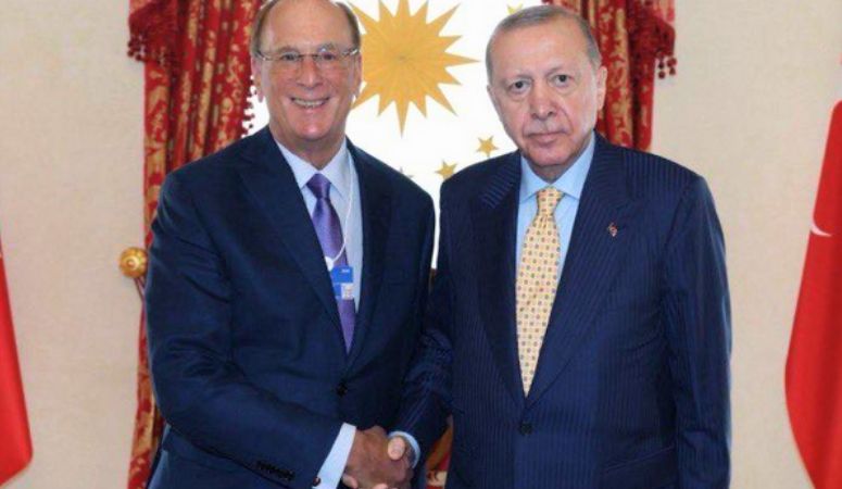 10 trilyon doların üzerinde varlık yöneten ve dünyanın en büyük