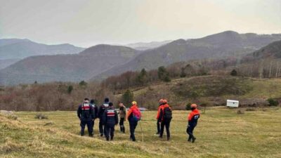 Yakınlarının 112 Acil Çağrı Merkezi’ne yaptığı ihbar üzerine bölgeye AFAD