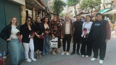 Parti tarafından yapılan açıklamada, “Bir evladı yetiştiren, ailesi için fedakârlık