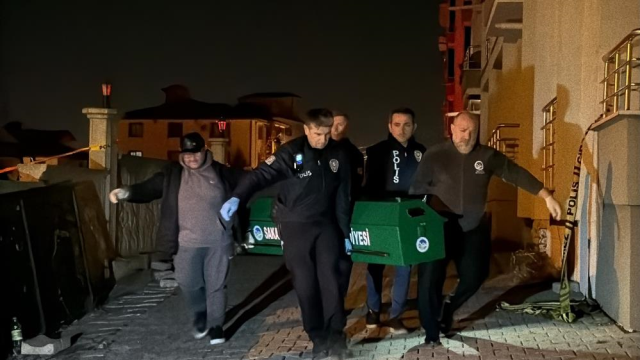 Serdivan ilçesinde komşular arasında çıkan silahlı kavgada 5 kişi hayatını