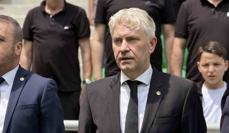 Sakaryaspor’da merakla beklenen olağanüstü genel kurul tamamlandı. Yeni Atatürk Stadyumu’nda