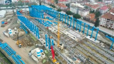 Sakarya’da inşası süren Türkiye’nin ilk hızlı tren fabrikasında çalışmalar hızla