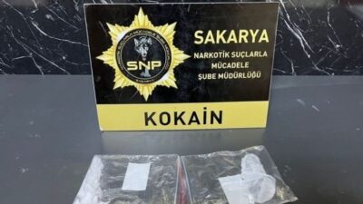 Sakarya – Polis ekiplerince düzenlenen uyuşturucu operasyonunda 8.95 gram kokain