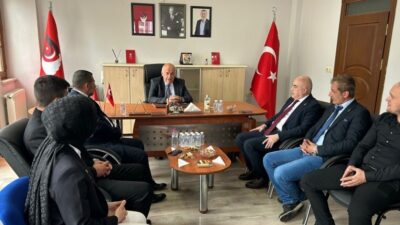 Zafer Partisi’nden Bayramlaşma Programı Zafer Partisi, Kurban Bayramı kapsamında düzenlediği bayramlaşma programında partililer ve